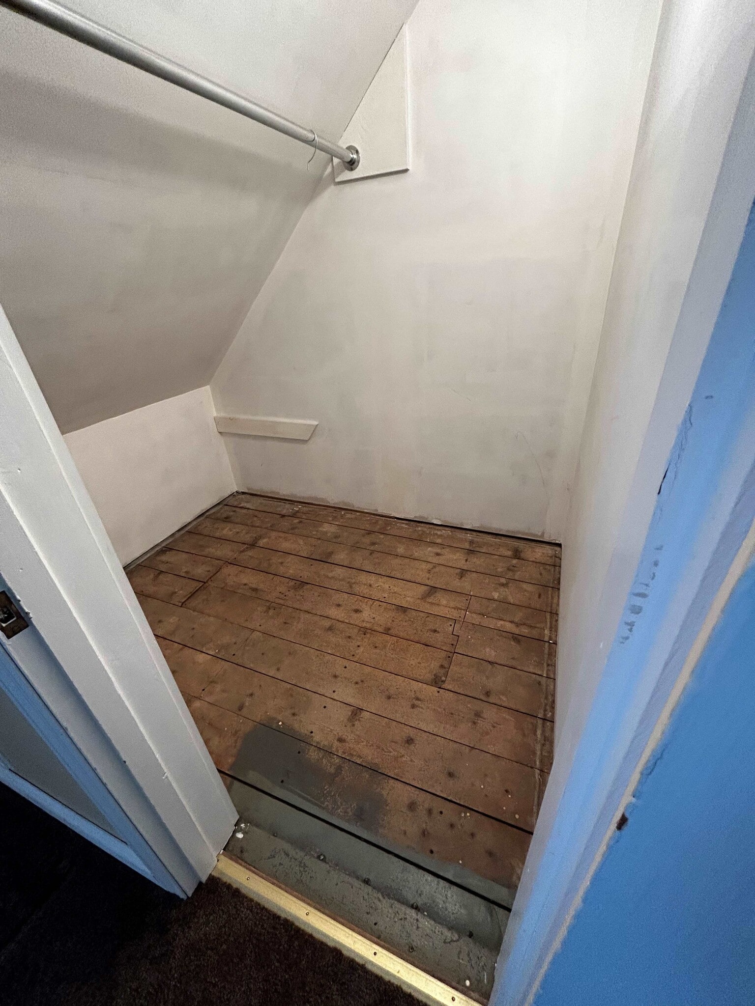 Bedroom 3 Closet - 302 Lake Ave