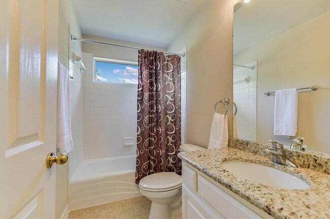 Building Photo - 2339 Berwick Dr