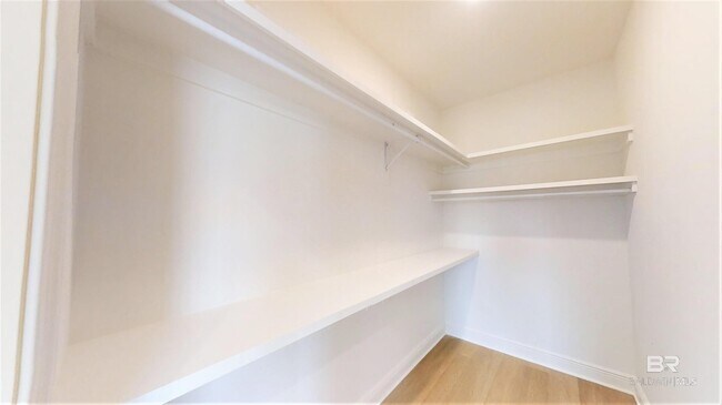 Building Photo - 2704 Bienville Ave