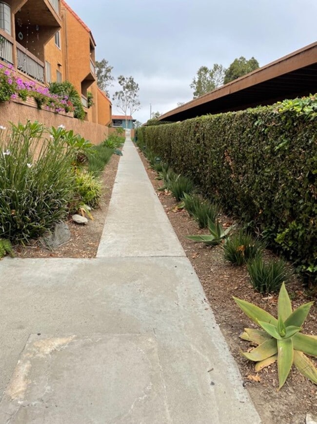 Building Photo - 6600 Warner Ave