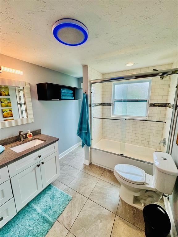 Building Photo - 6841 Roxbury Dr