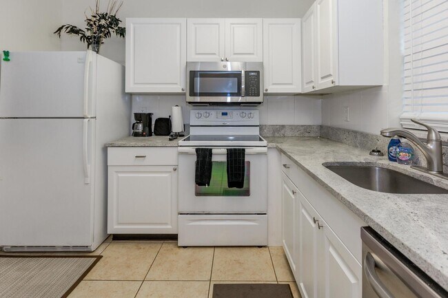 Building Photo - 308 Southwind Ct