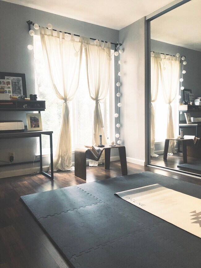 Building Photo - 199 Montecito Ave