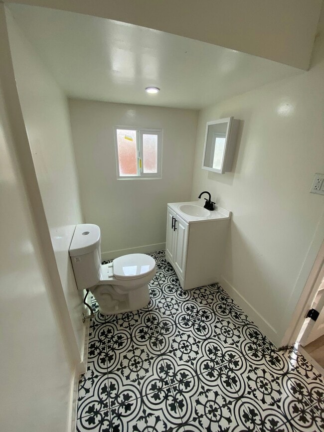 Building Photo - 3382 Eucalyptus Ave