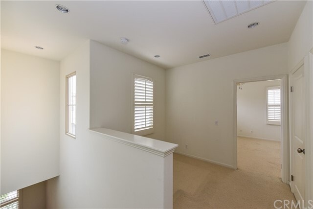 Building Photo - 42 Twin Gables