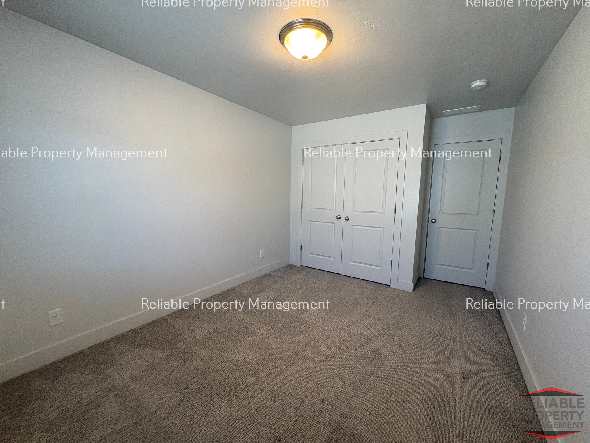 Building Photo - 144 S Emery Ln