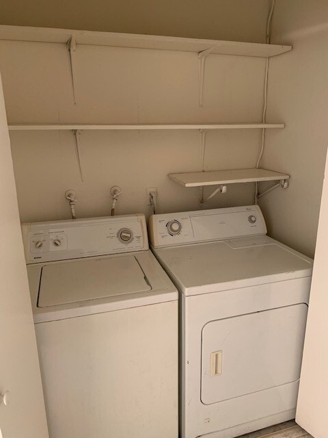 Building Photo - 2 bedroom townhouse Nellis/Charleston 1425/mo