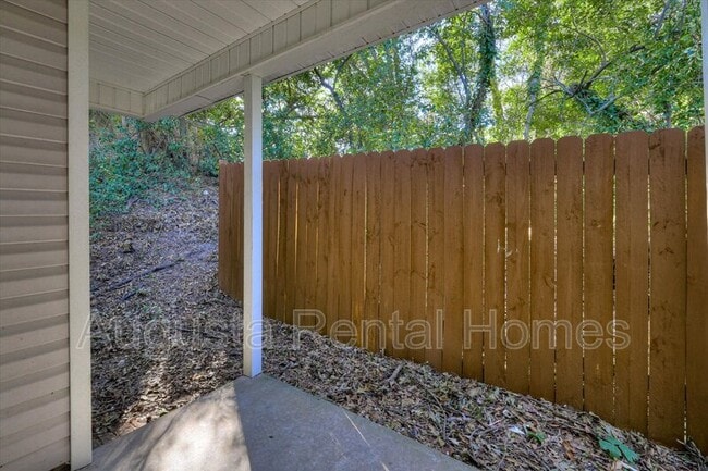Building Photo - 316 W Buena Vista Ave