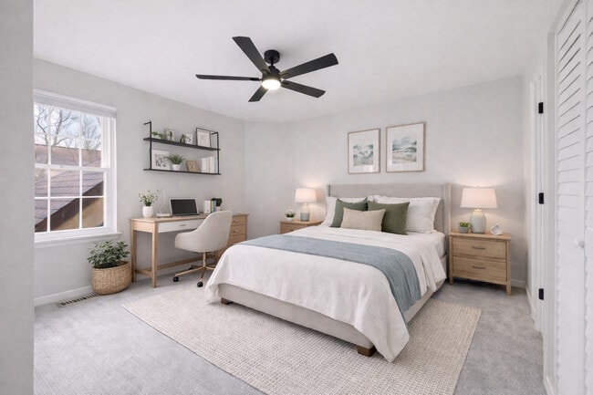 Building Photo - 1941 Quaker Hollow Ln