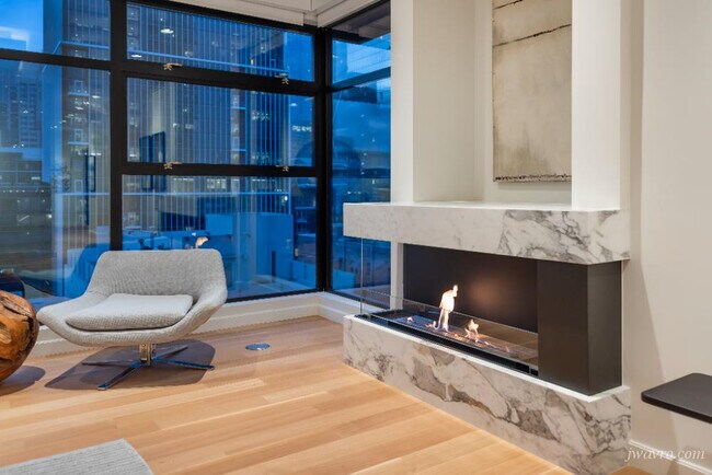 Building Photo - 17 Guy Pl