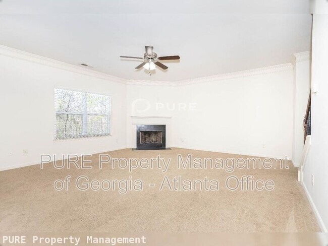Building Photo - 840 Pine Arbor Ln