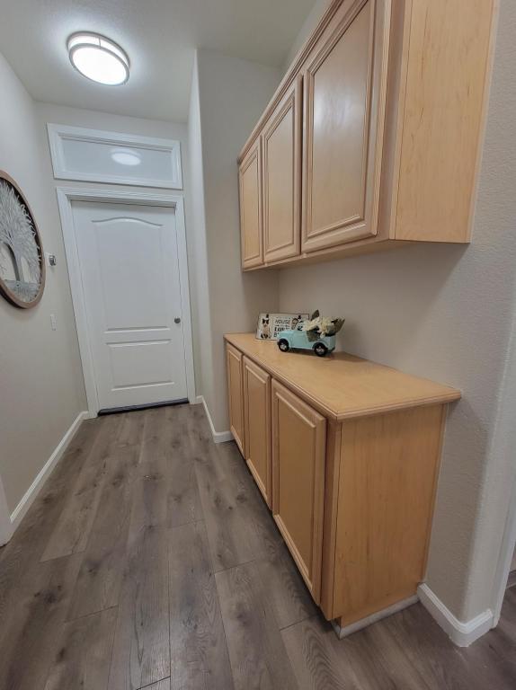 Building Photo - 692 W Springer Dr