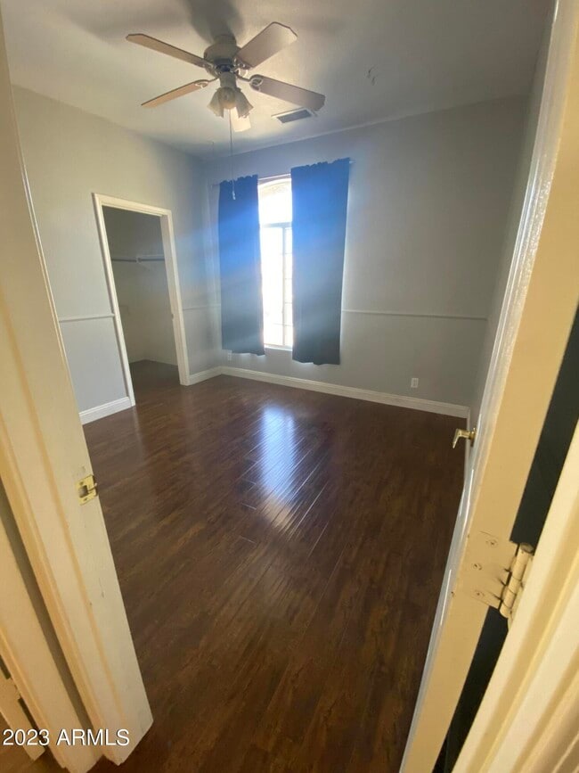 Building Photo - 2331 W Toledo Pl