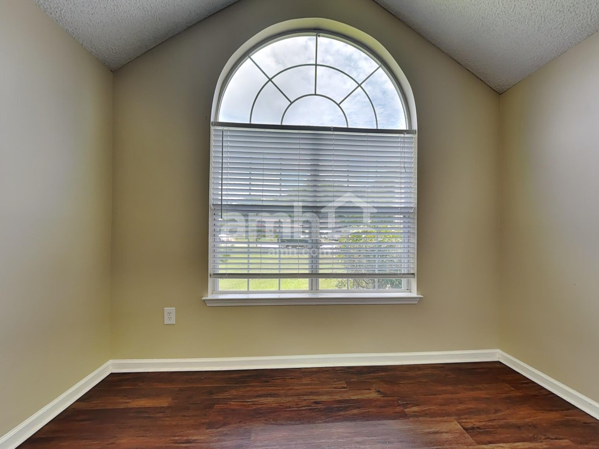 Building Photo - 28 Blue Lake St