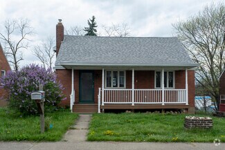 Building Photo - 713 Overhill Dr