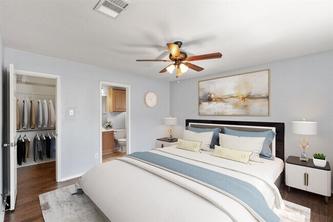 Building Photo - Charming 2-story 3 bedroom home- Available...