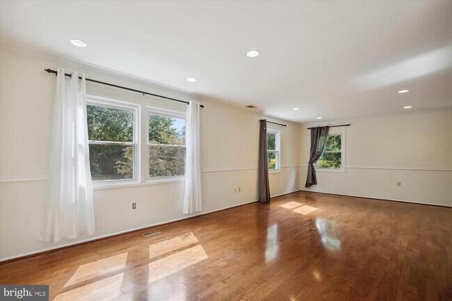 Building Photo - 4607 Marshall Hall Ln