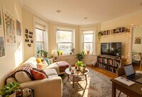 Building Photo - 73 Thatcher St