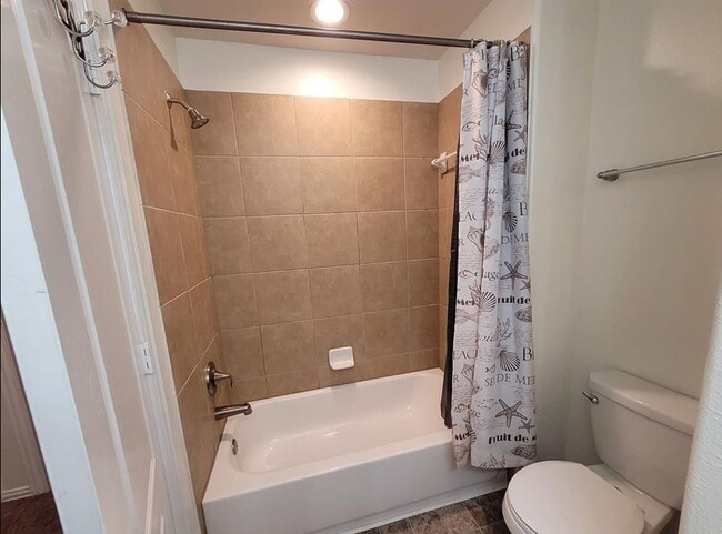 Building Photo - 3410 Hunter's Canyon