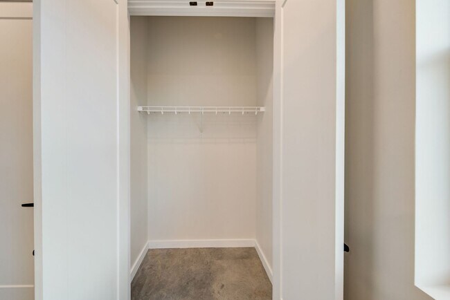 Building Photo - 1861 Zeta Way