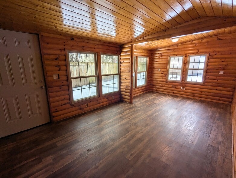 Building Photo - 173 Lacy Hollow Rd