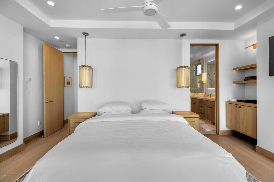 Building Photo - 2019 Highland Ave