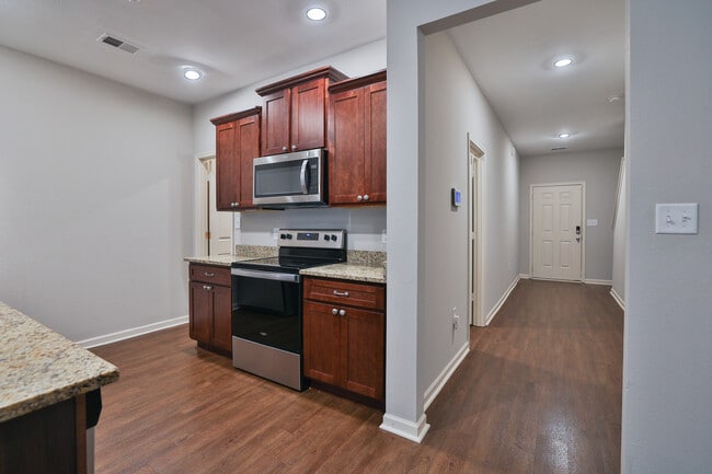 Building Photo - 6393 Raibow Row