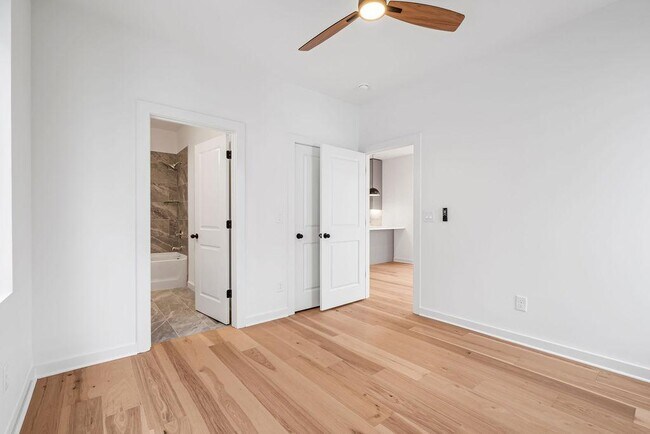 Building Photo - 1244 1st Ave S