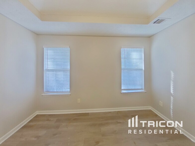 Building Photo - 5813 Wellborn Creek Dr