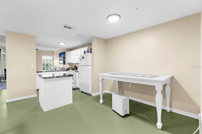 Building Photo - 5601 Bentgrass Dr