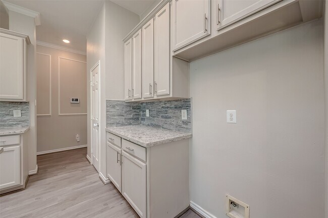 Building Photo - 14323 Floret Estates Ct