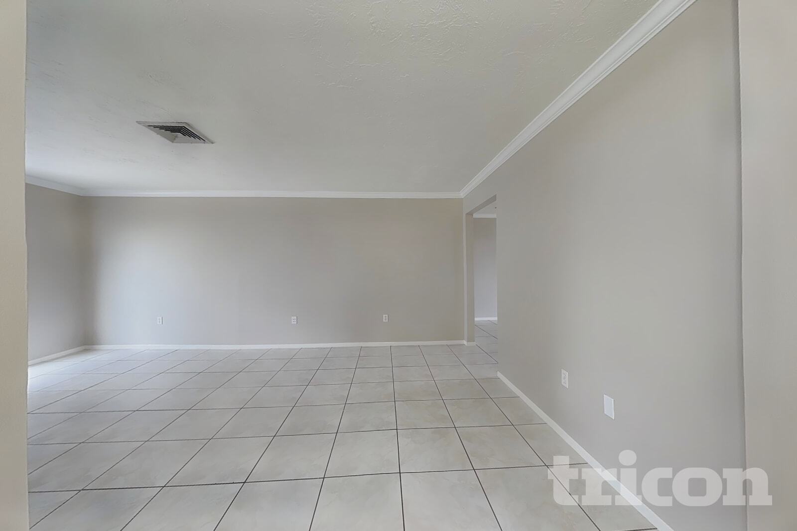 Building Photo - 8105 Longbay Blvd