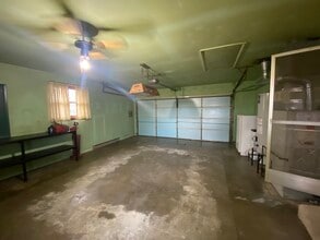 Building Photo - 809 Greenfield Dr