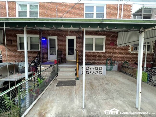 Building Photo - 7823 St Boniface Ln