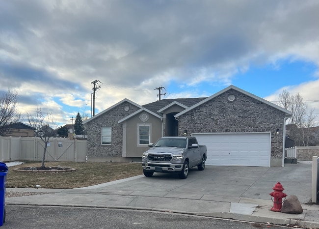 Building Photo - 6222 Waller Ln