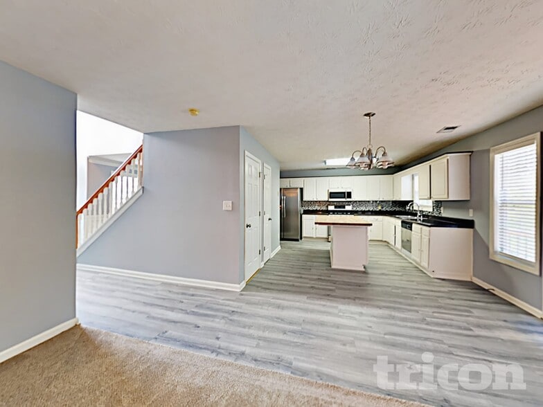 Building Photo - 268 Lakeview Pl