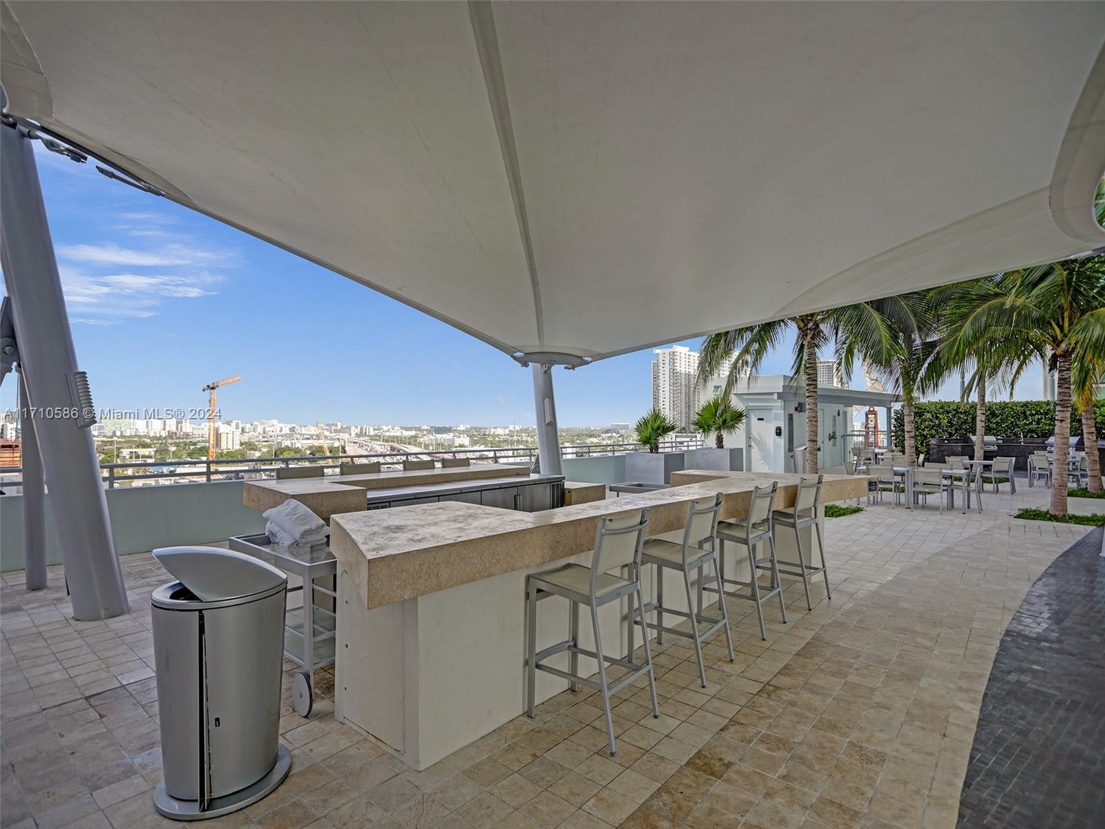 Building Photo - 900 Biscayne