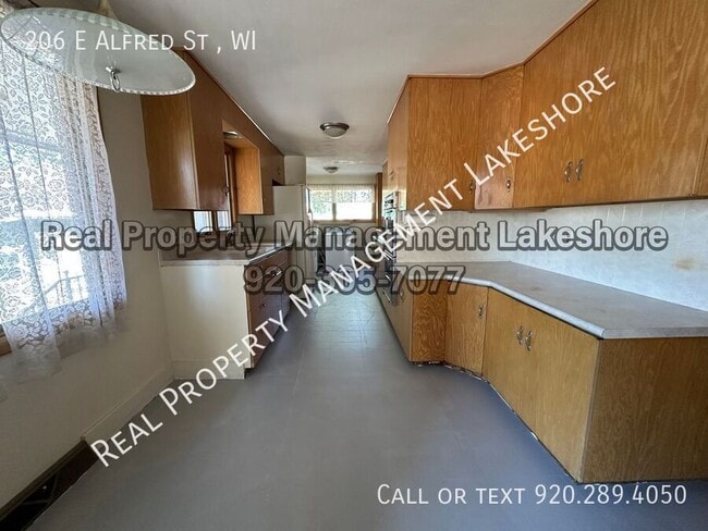 Building Photo - 206 E Alfred St