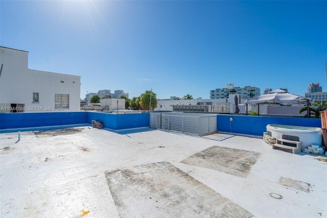 Building Photo - 229 8th St