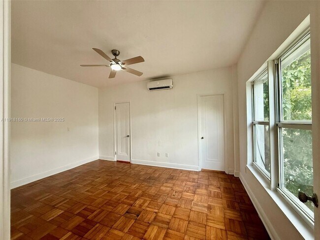 Building Photo - 4035 Meridian Ave