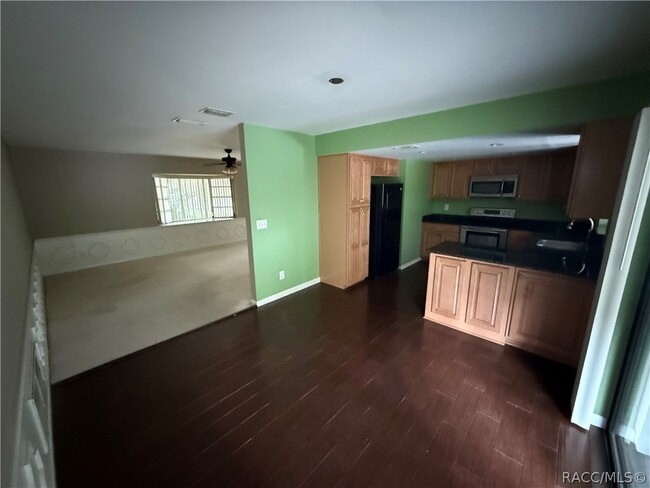 Building Photo - 19 Boxelder Ct