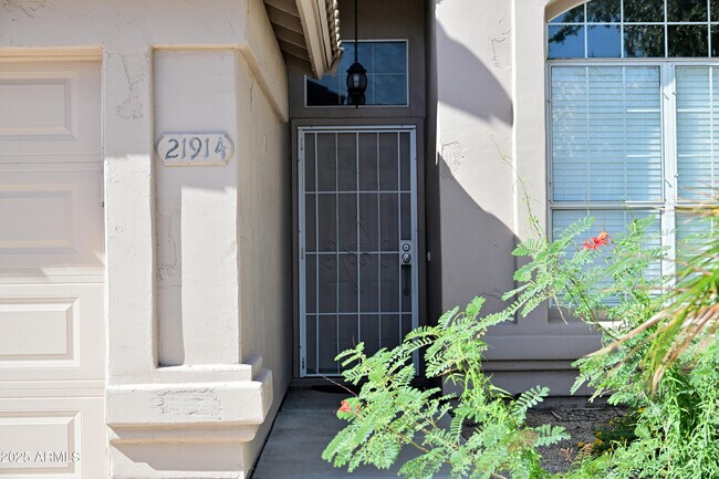 Building Photo - 21914 N 74th Ln