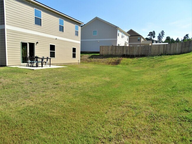 Building Photo - Beautiful Home in Lexington Hill 4 Bedrooms 2.5 Baths