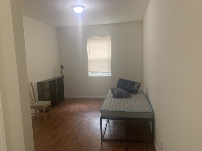 bedroom - 1248 S 45th St