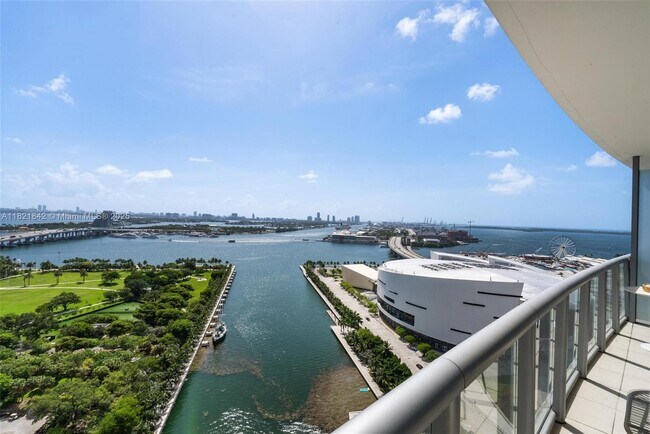 Building Photo - 888 Biscayne Blvd