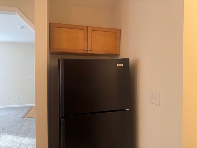 Building Photo - Fantastic 4br/2.5ba home, Conv to 40, excellent location, Available Now!