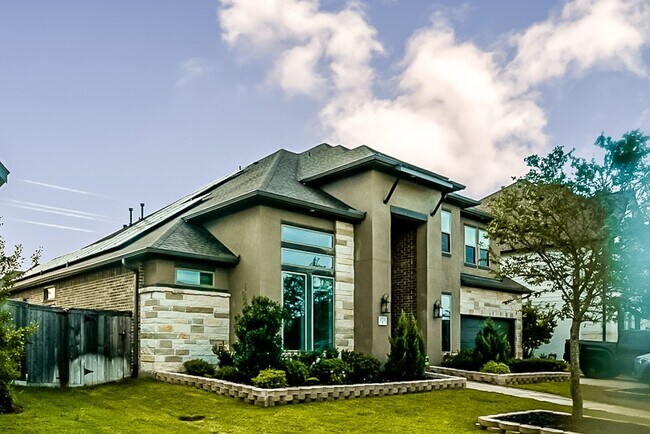 Primary Photo - 10719 Klaria Cres Ct