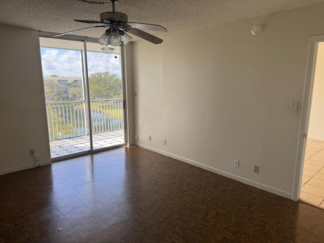 Building Photo - 3141 NW 47th Ter