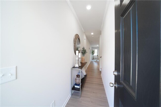 Building Photo - 257 Whitetail Cir