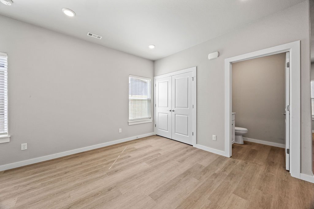 Building Photo - 1506 SW Poigai Wy